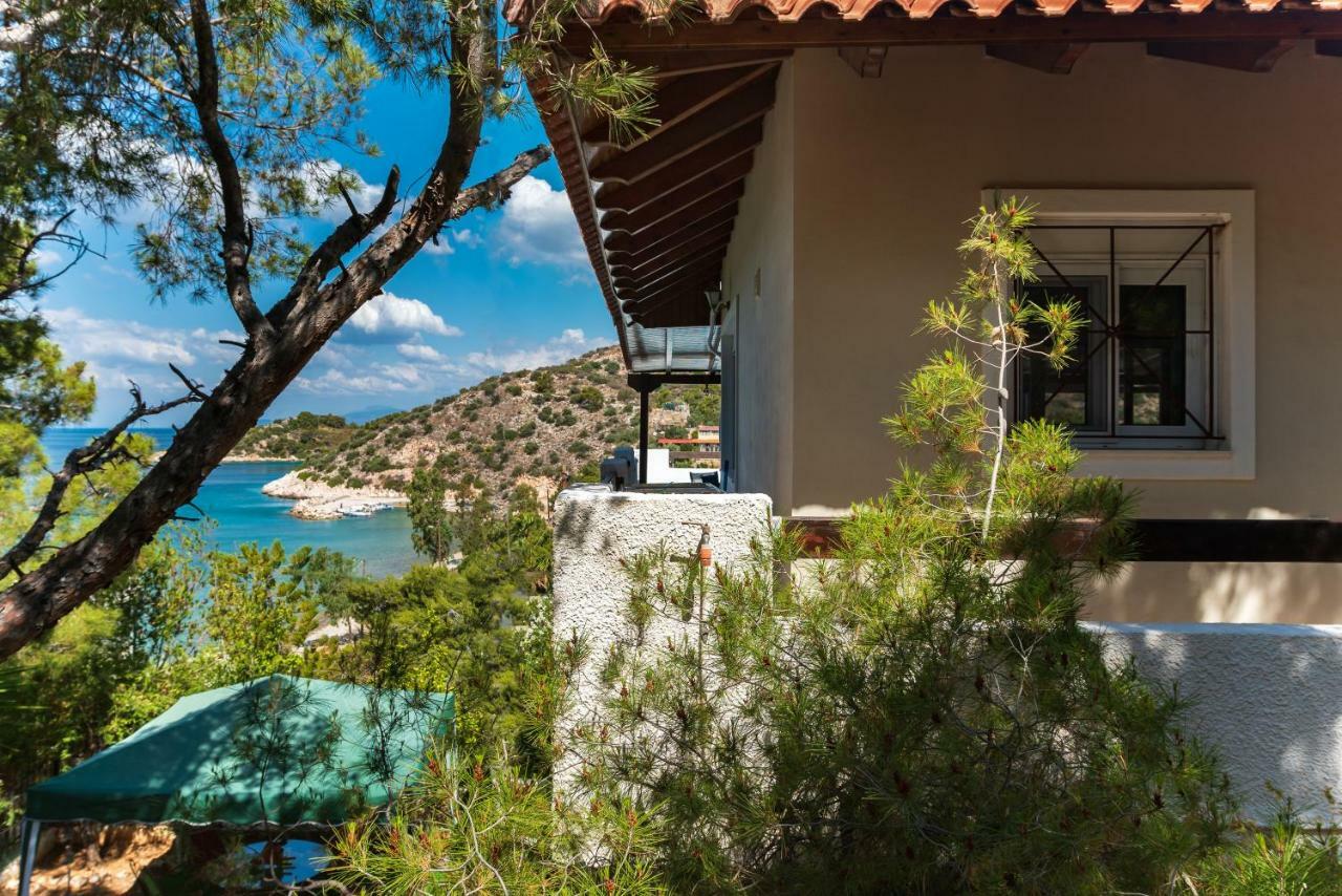 Saronic Seafront Villa Szalamína Kültér fotó