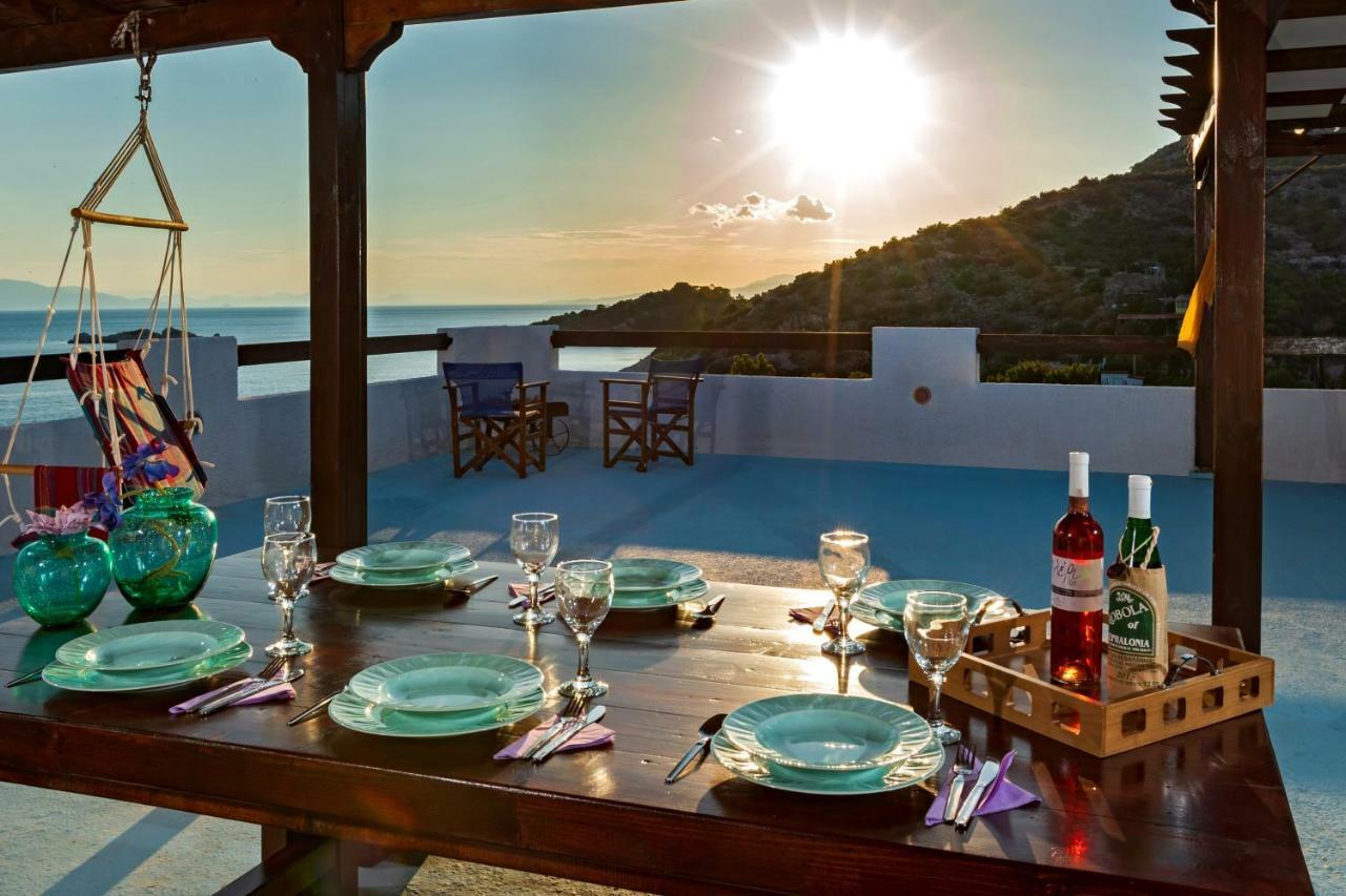 Saronic Seafront Villa Szalamína Kültér fotó