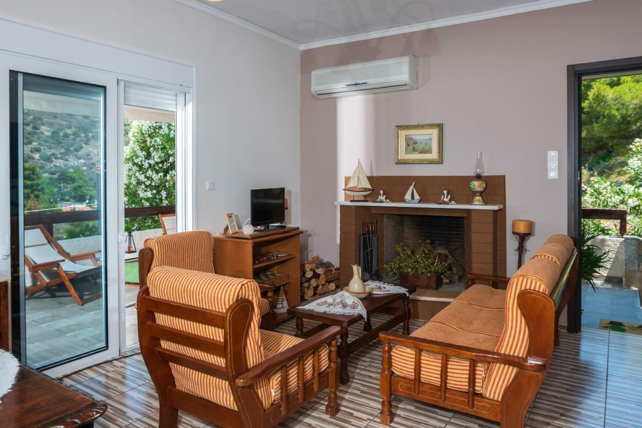 Saronic Seafront Villa Szalamína Kültér fotó
